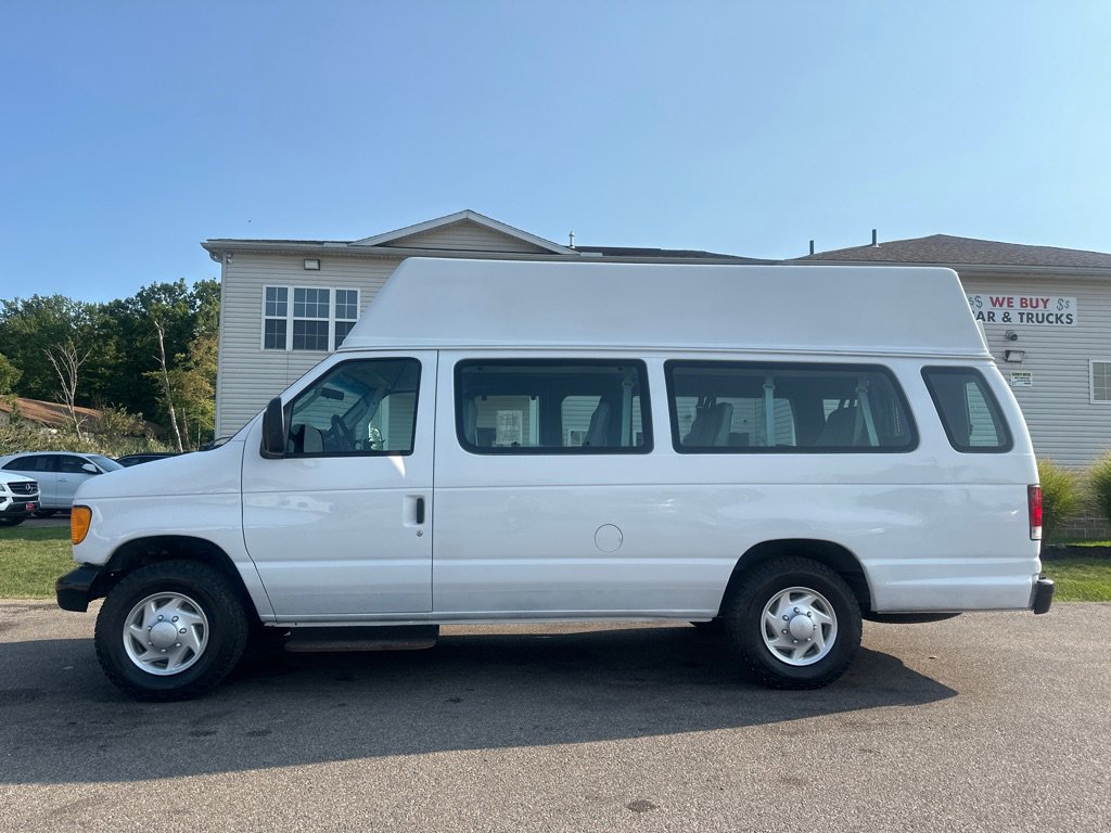 Used 2007 Ford E-250 and Econoline 250 Extended RWD image 1
