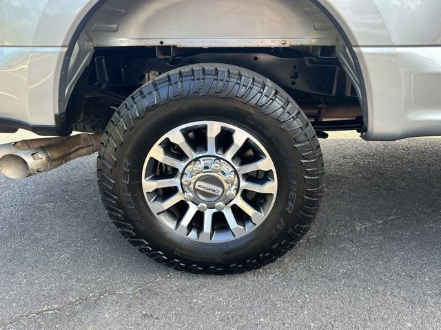 Used 2022 Ford F250 Lariat w/ Lariat Value Package image 19
