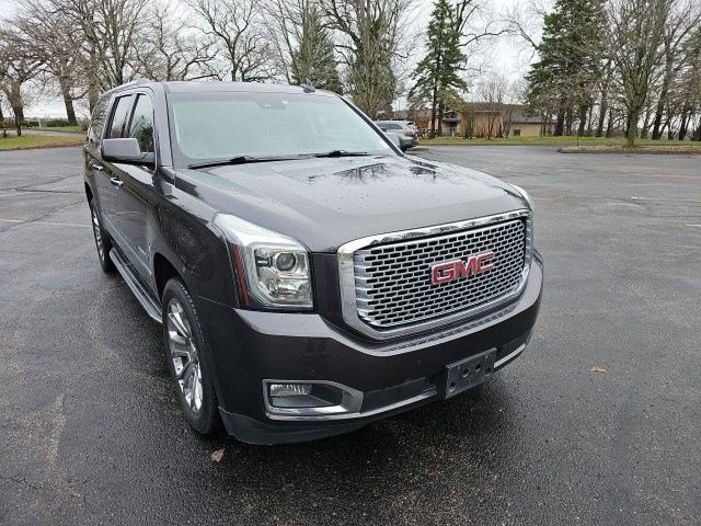 Used 2017 GMC Yukon XL Denali w/ Open Road Package image 8