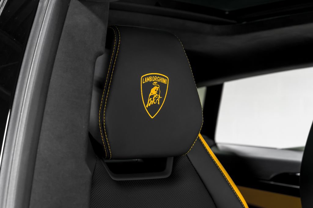 Used 2025 Lamborghini Urus S AWD/4WD image 41