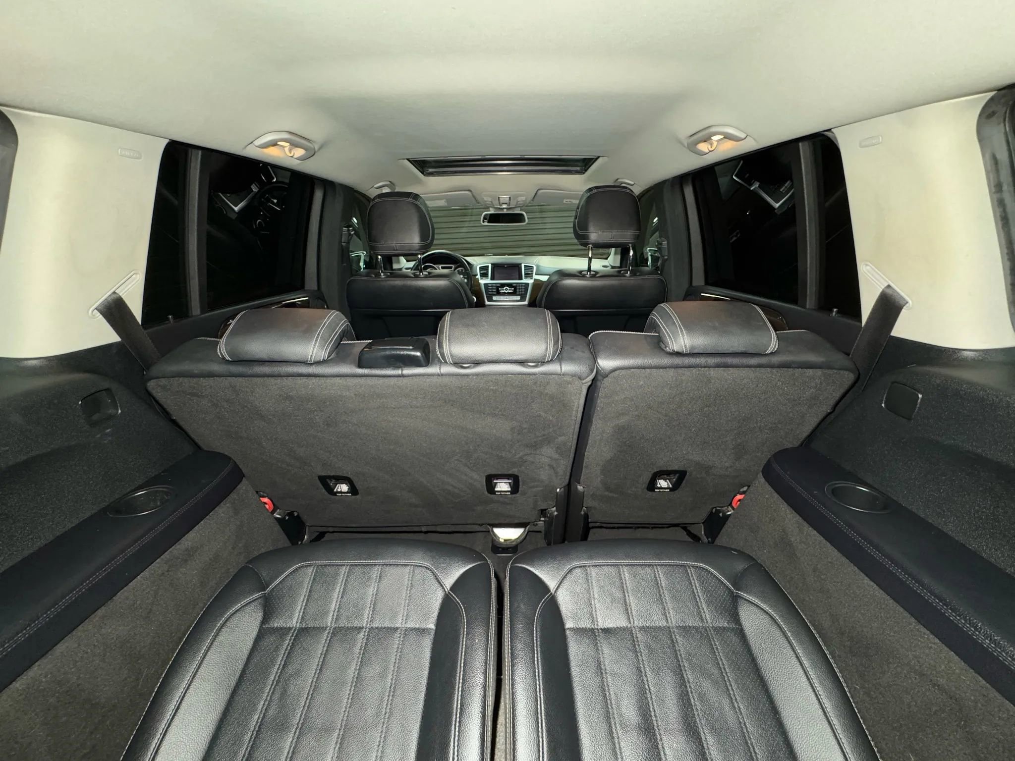 Used 2016 Mercedes-Benz GL 450 4MATIC w/ Premium I Package image 18