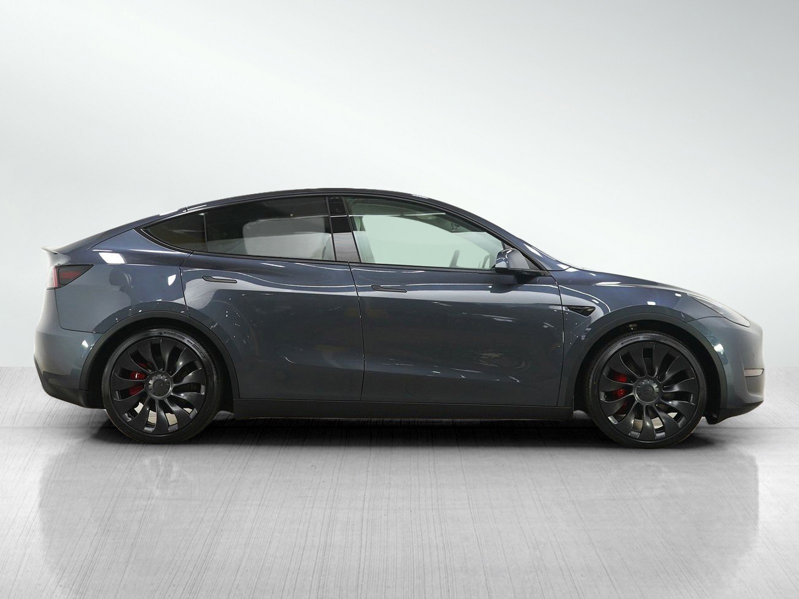 Used 2022 Tesla Model Y Performance image 6
