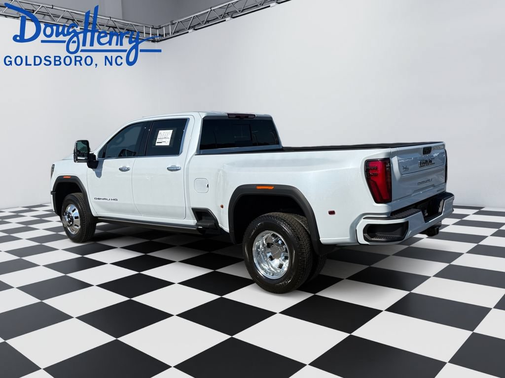 New 2026 GMC Sierra 3500 Denali Ultimate AWD/4WD image 3