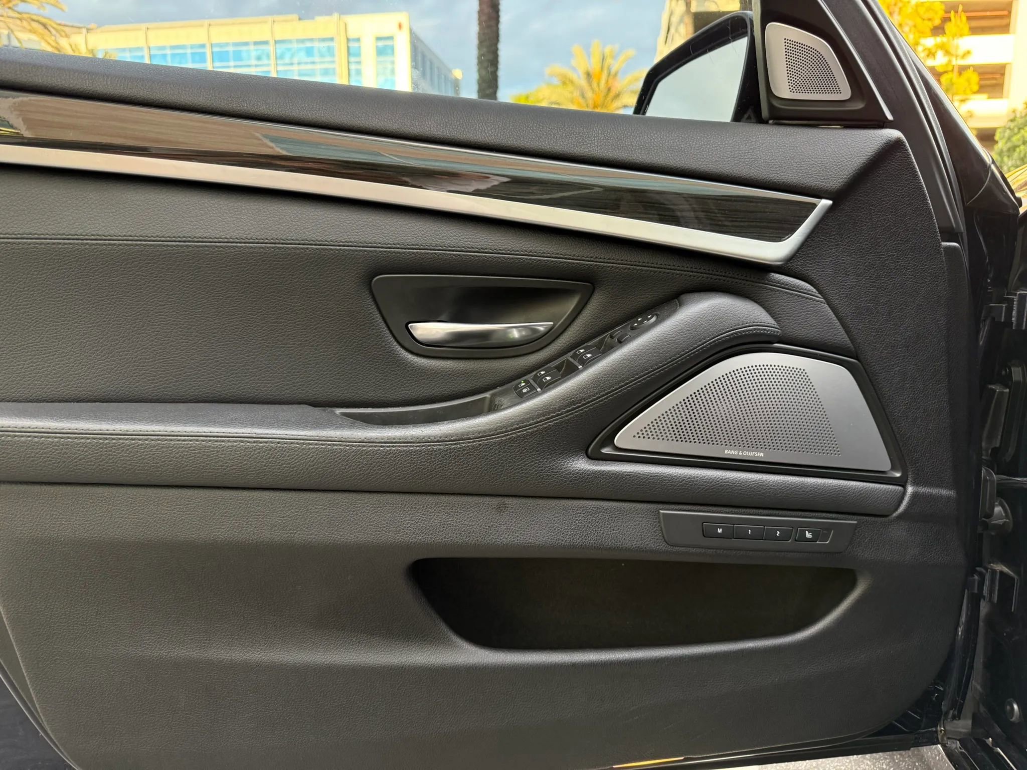 Used 2014 BMW 550i Sedan RWD image 11