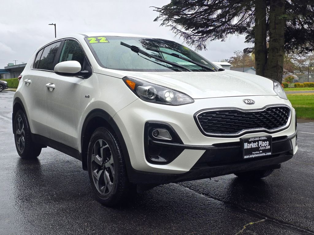 Used 2022 Kia Sportage LX image 8