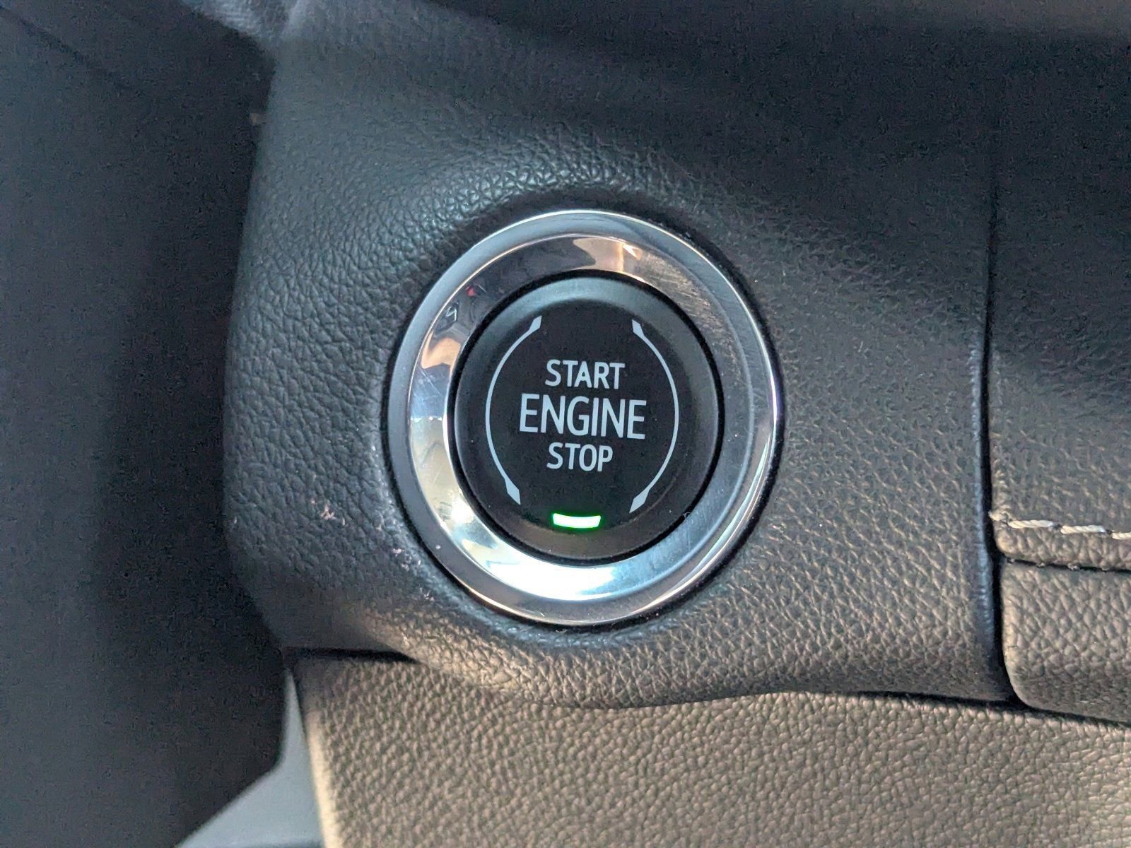 Used 2023 Buick Envision Avenir image 33