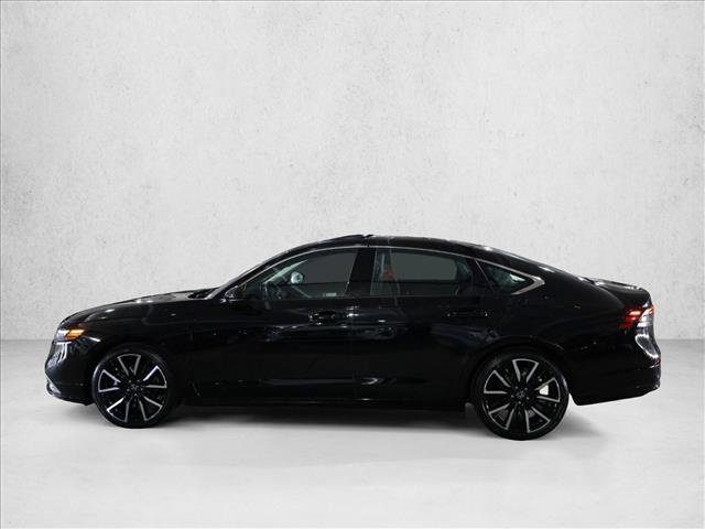 Used 2023 Honda Accord Touring image 9