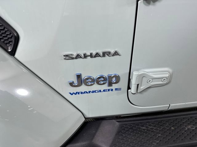 Used 2023 Jeep Wrangler Unlimited Sahara w/ Cold Weather Group image 10