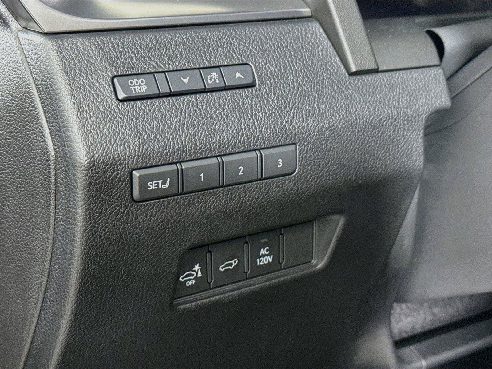 Used 2025 Lexus GX 550 w/ Cold Area Package AWD/4WD image 16