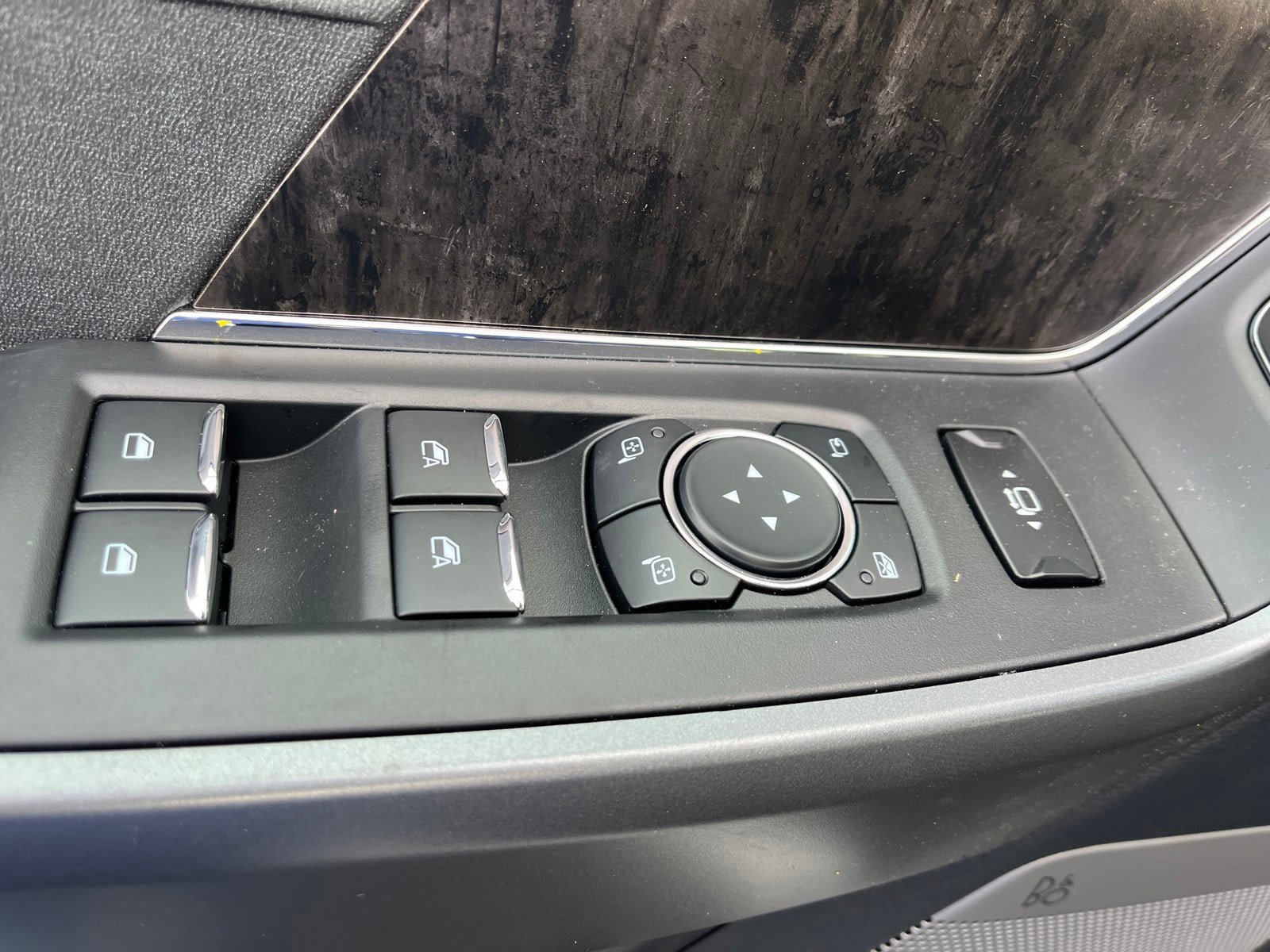 New 2026 Ford F350 Lariat w/ Black Appearance Package image 13