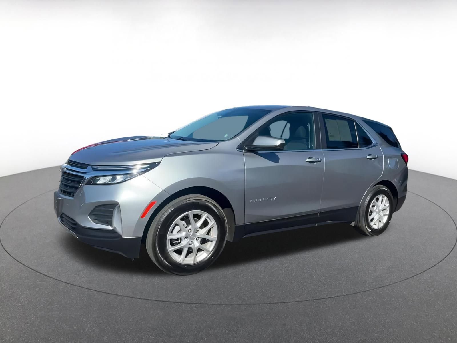 Used 2024 Chevrolet Equinox LT image 8