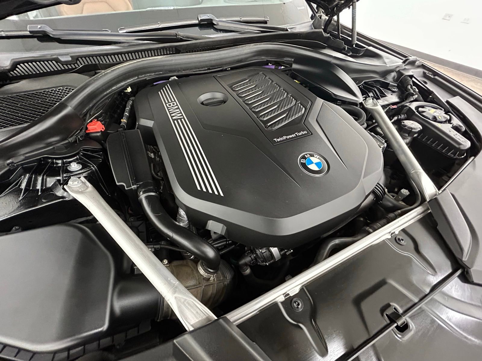 Used 2023 BMW 540i xDrive w/ M Sport Package image 43