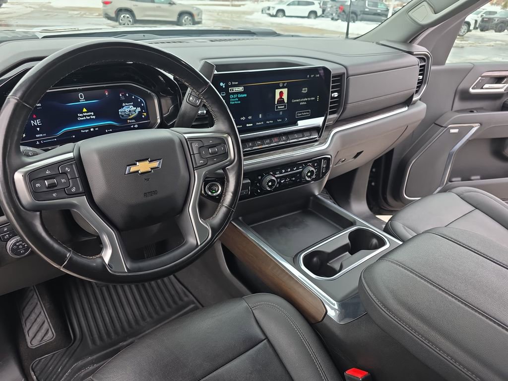 Certified 2024 Chevrolet Silverado 2500 LTZ w/ LTZ Convenience Package image 15