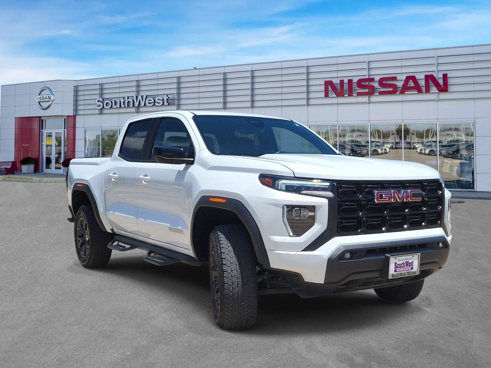 Used 2024 GMC Canyon Elevation w/ Convenience Package RWD image 3