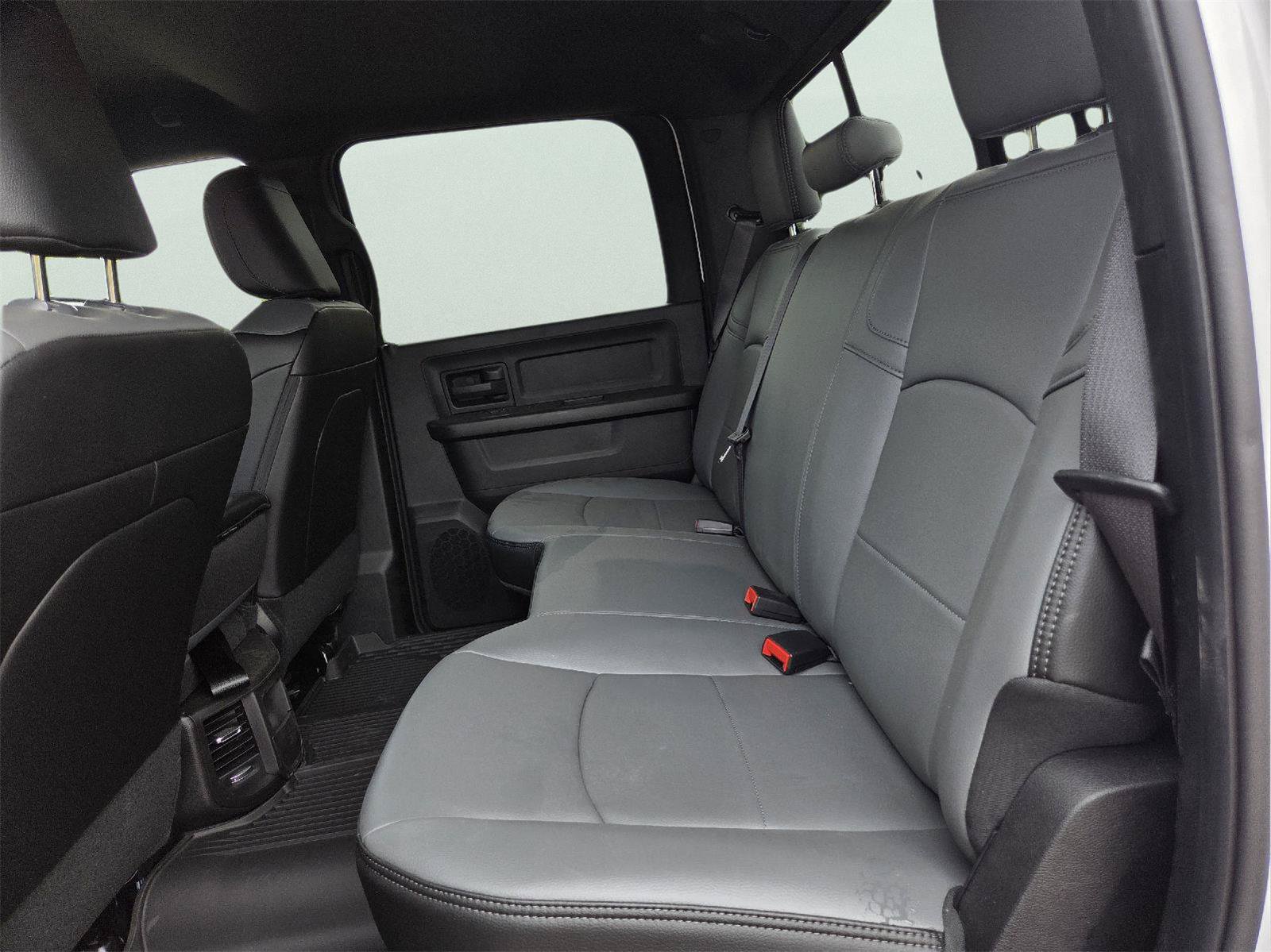 New 2026 RAM 3500 Tradesman AWD/4WD image 18