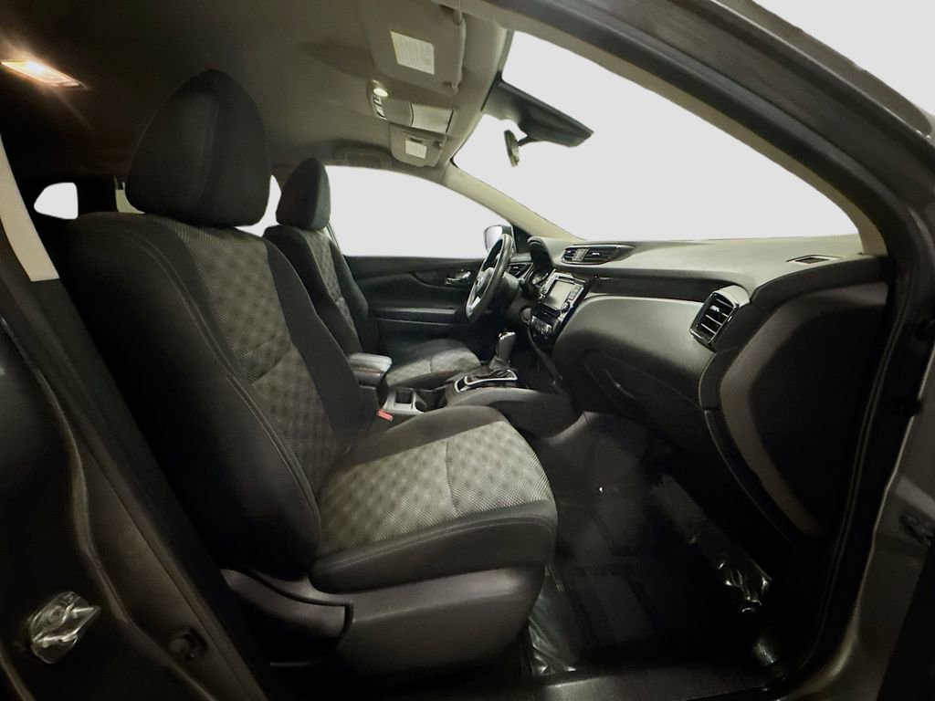 Used 2019 Nissan Rogue Sport SV image 32