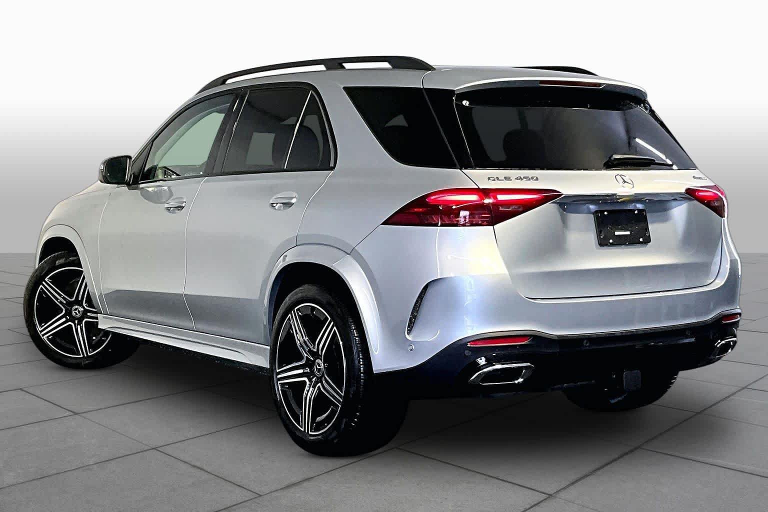 New 2026 Mercedes-Benz GLE 450 4MATIC image 3