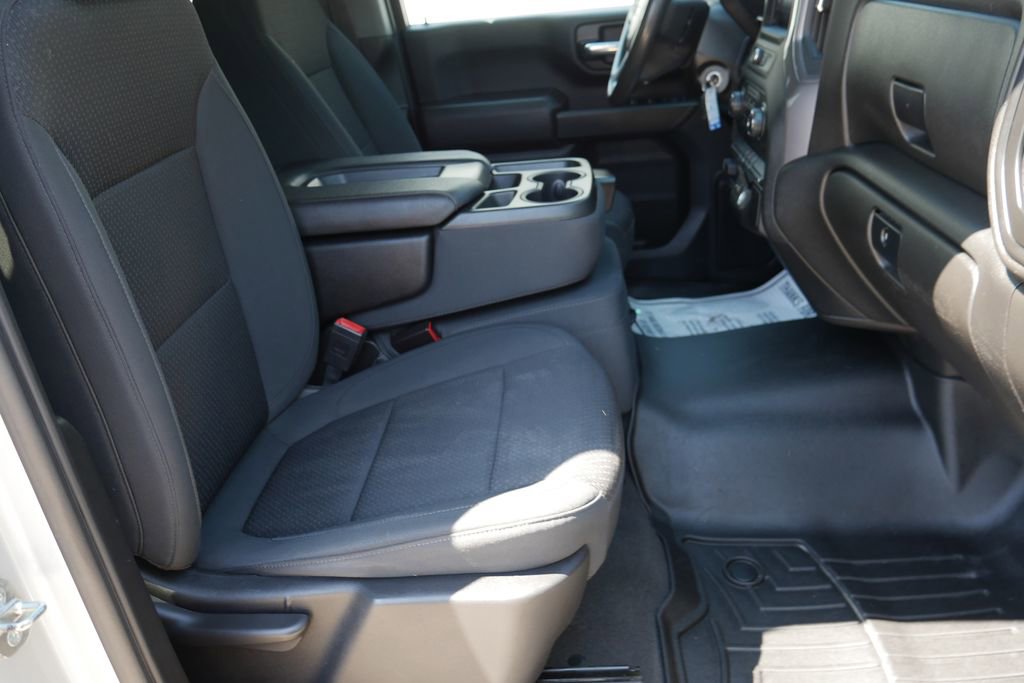 Used 2021 Chevrolet Silverado 2500 Custom w/ Custom Convenience Package AWD/4WD image 19