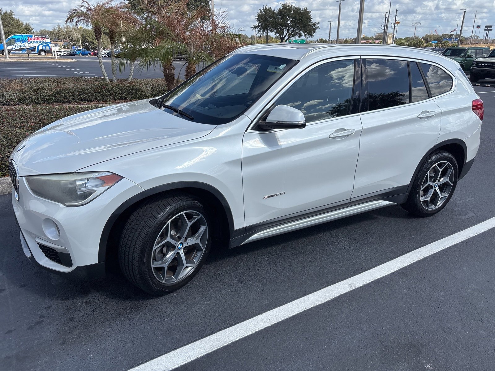 Used 2018 BMW X1 sDrive28i image 3