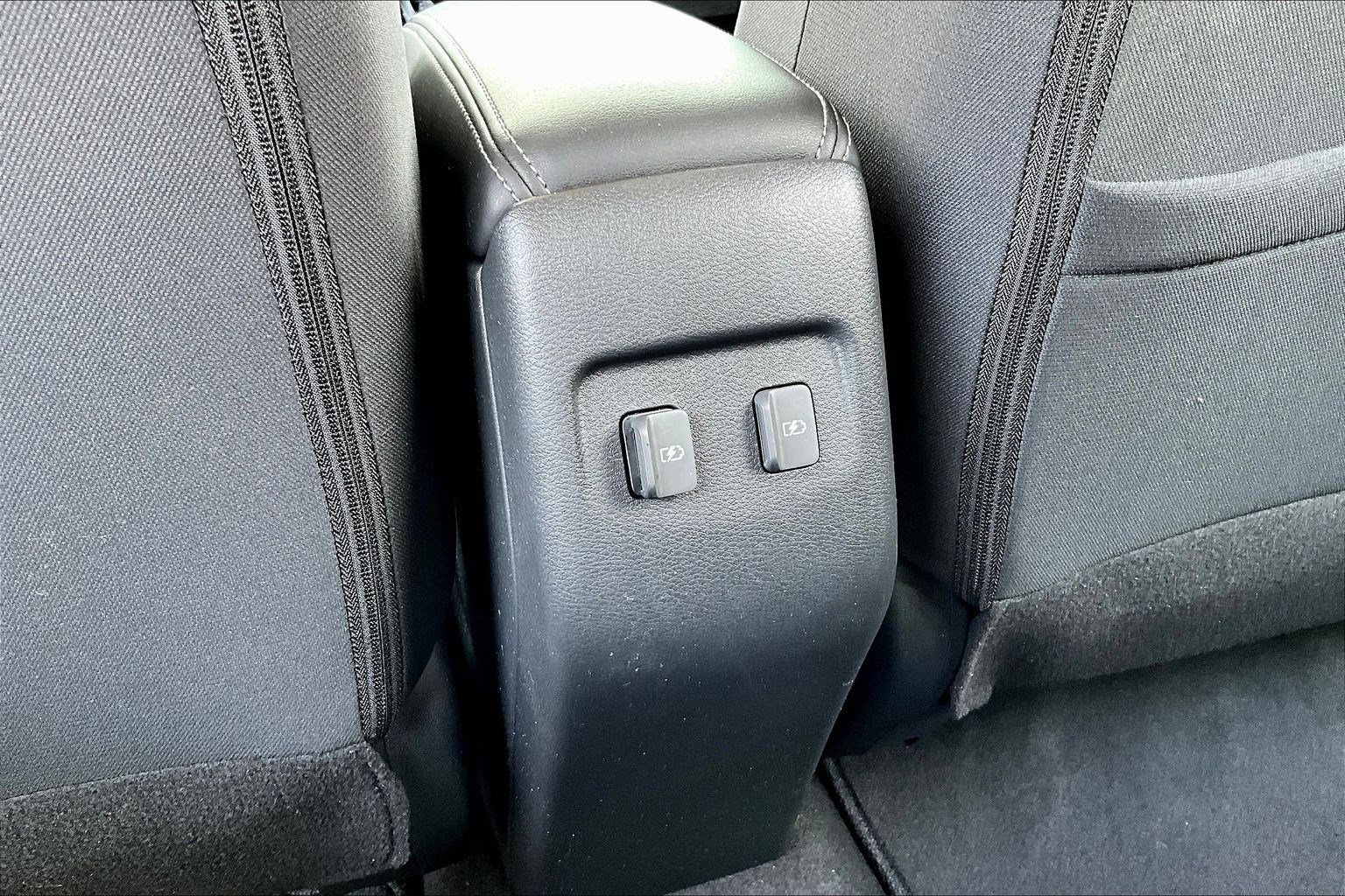 Certified 2022 Nissan Kicks SV w/ Interior Electronics Package FWD image 10