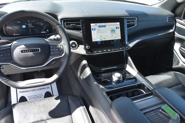 Used 2023 Jeep Wagoneer L Series II AWD/4WD image 17