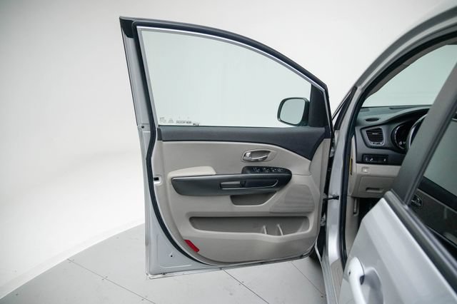 Used 2020 Kia Sedona EX FWD image 22