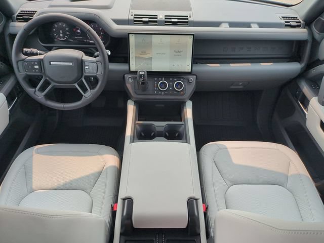 New 2026 Land Rover Defender 110 X-Dynamic SE AWD/4WD image 14