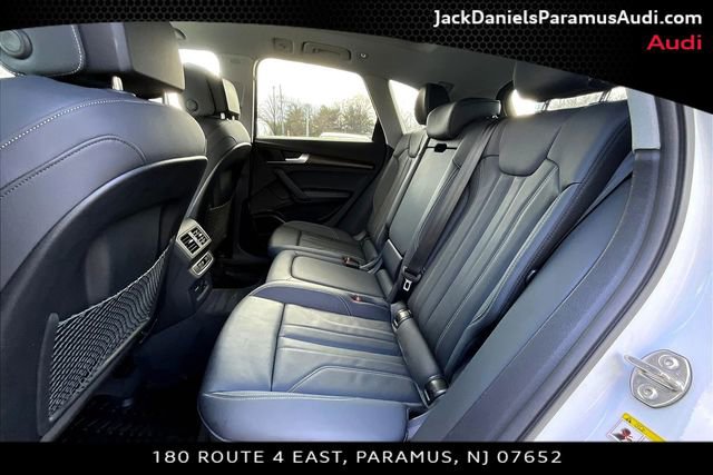 Used 2023 Audi Q5 e Premium Plus w/ Premium Plus Package image 18