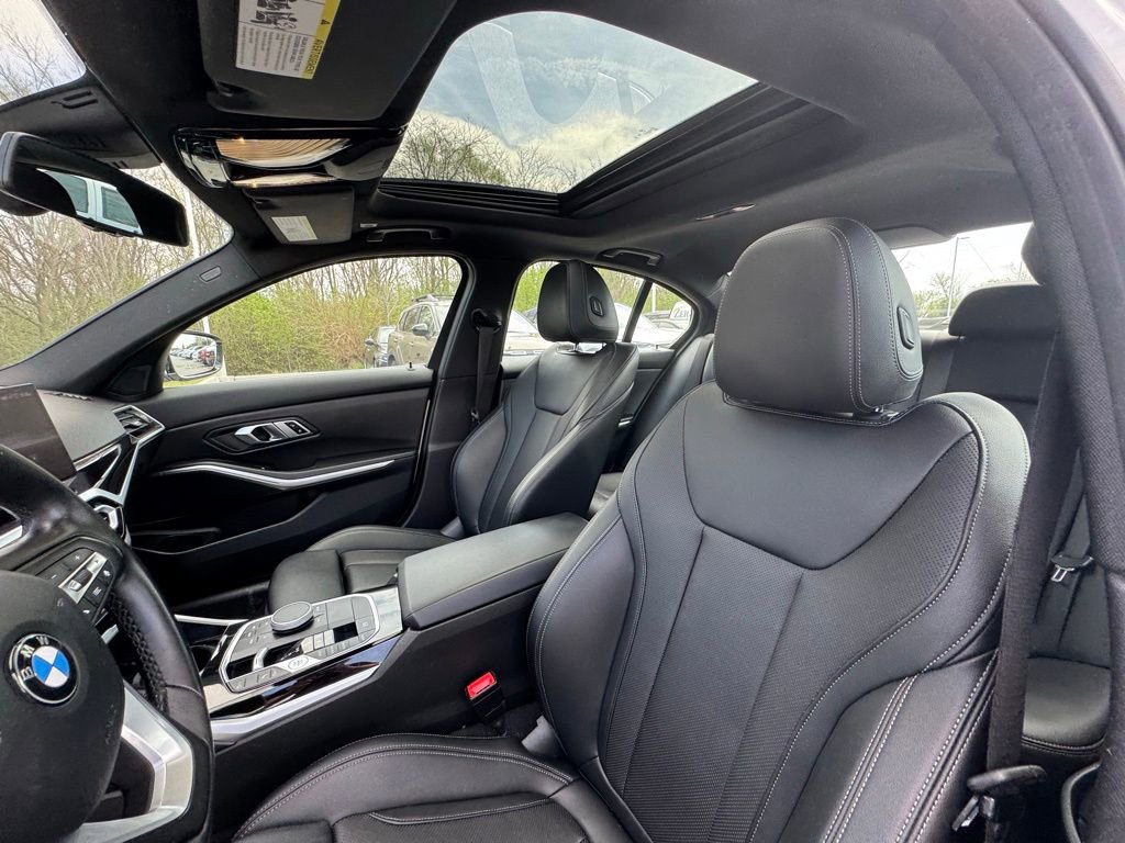 Used 2023 BMW 330i Sedan w/ Driving Assistance Package image 20