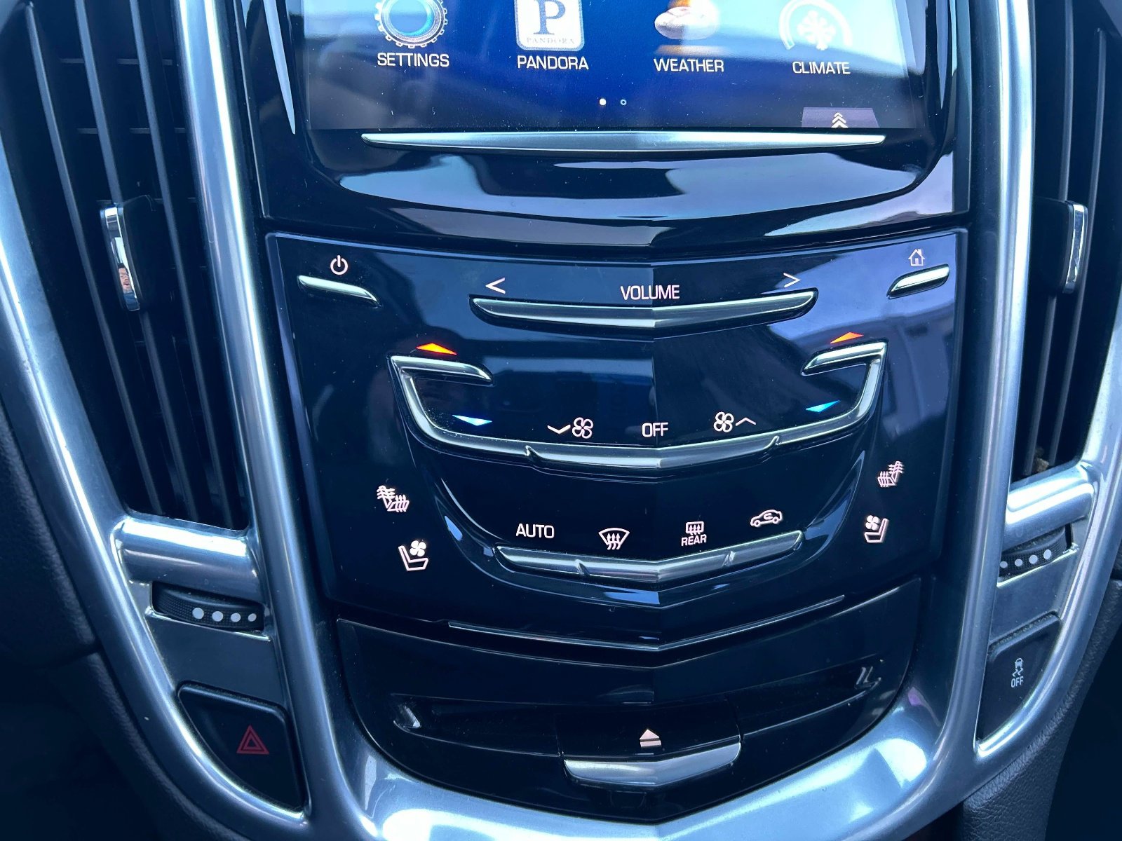 Used 2014 Cadillac SRX Premium image 31