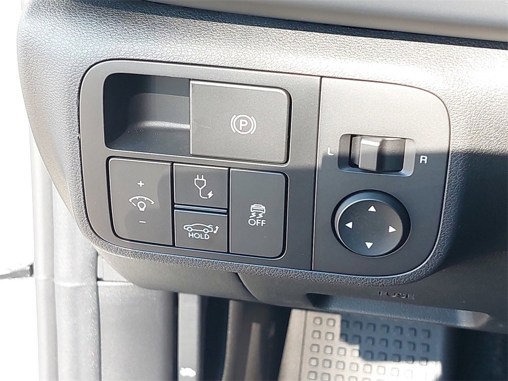 New 2025 Hyundai Ioniq 6 SEL image 25