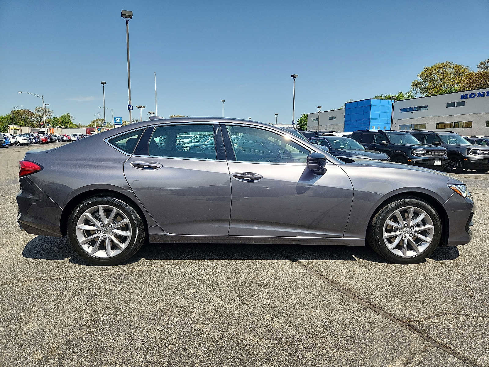 Used 2023 Acura TLX FWD image 7