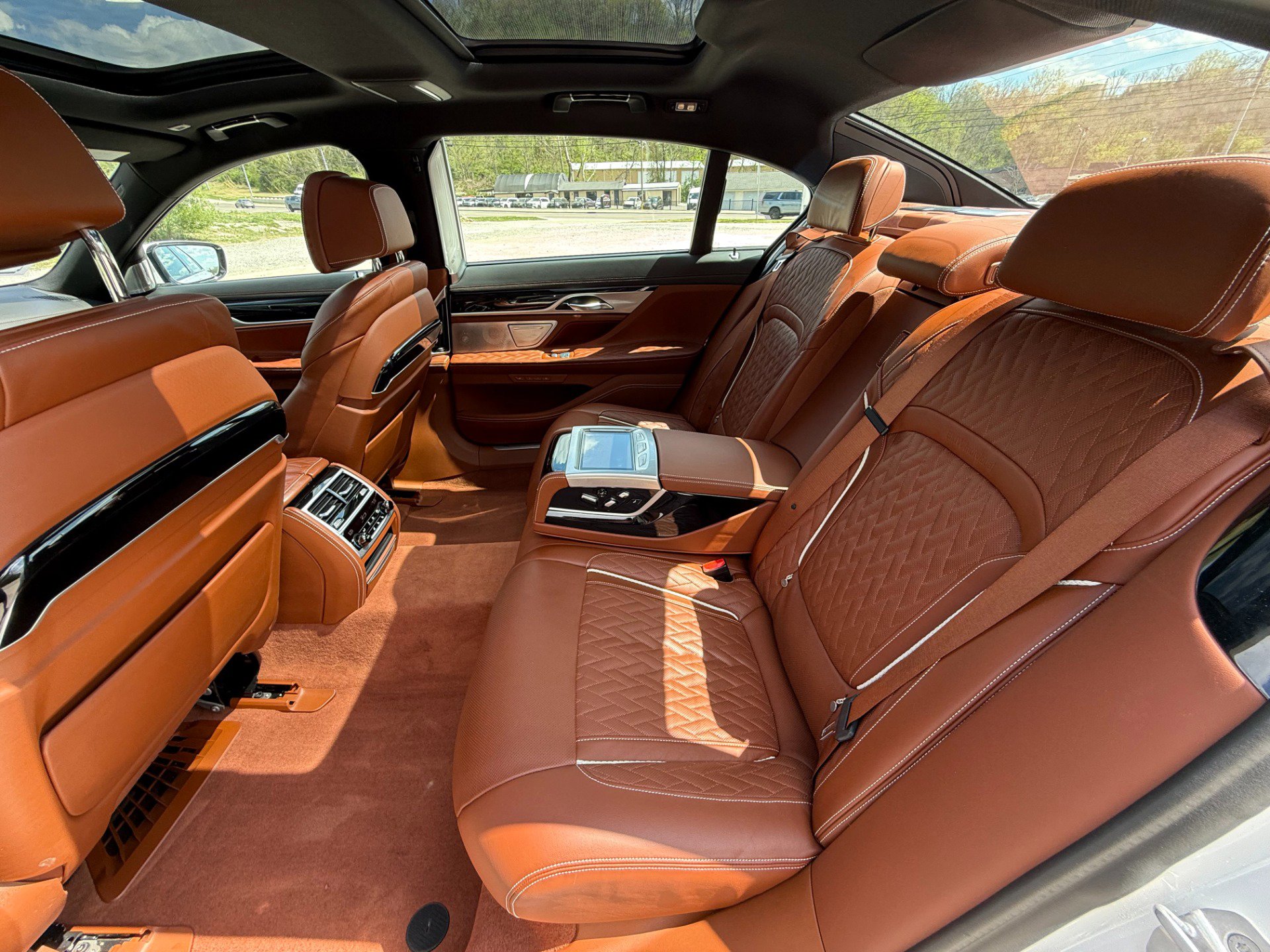 Used 2020 BMW ALPINA B7 xDrive w/ Luxury Rear Seating Package image 40