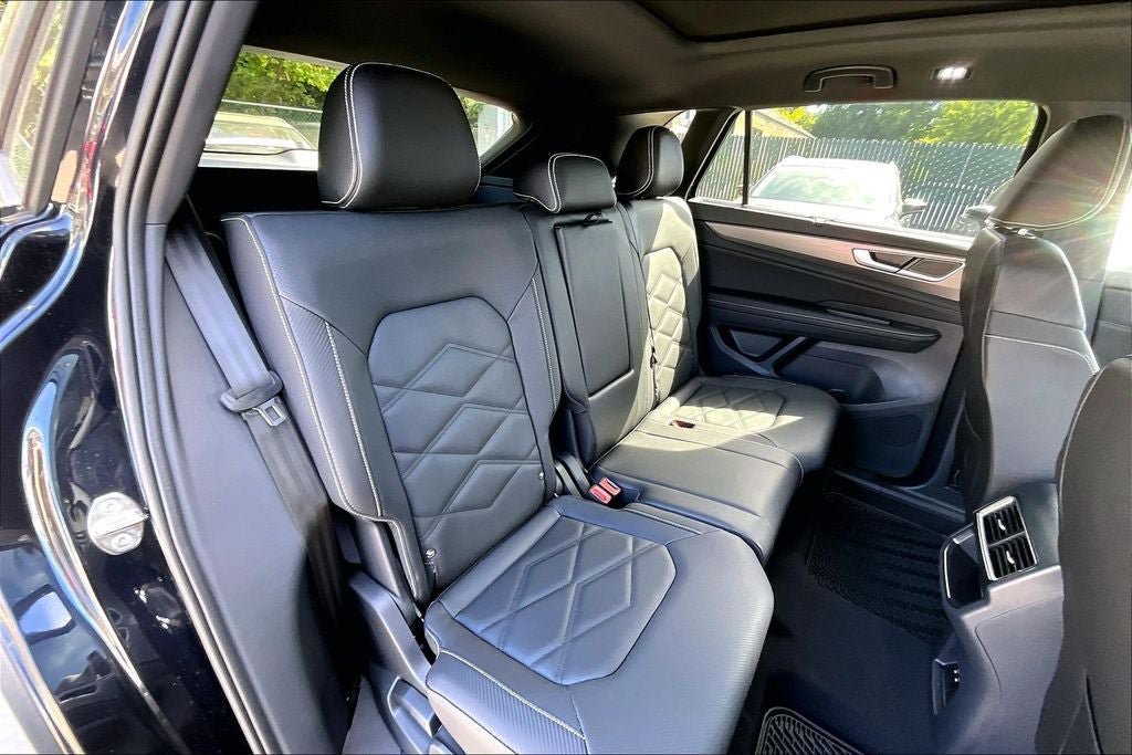 New 2026 Volkswagen Atlas Cross Sport SE FWD image 20