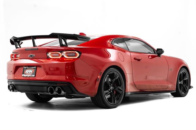 Used 2021 Chevrolet Camaro SS image 4