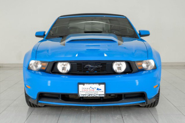 Used 2010 Ford Mustang GT Premium RWD image 4