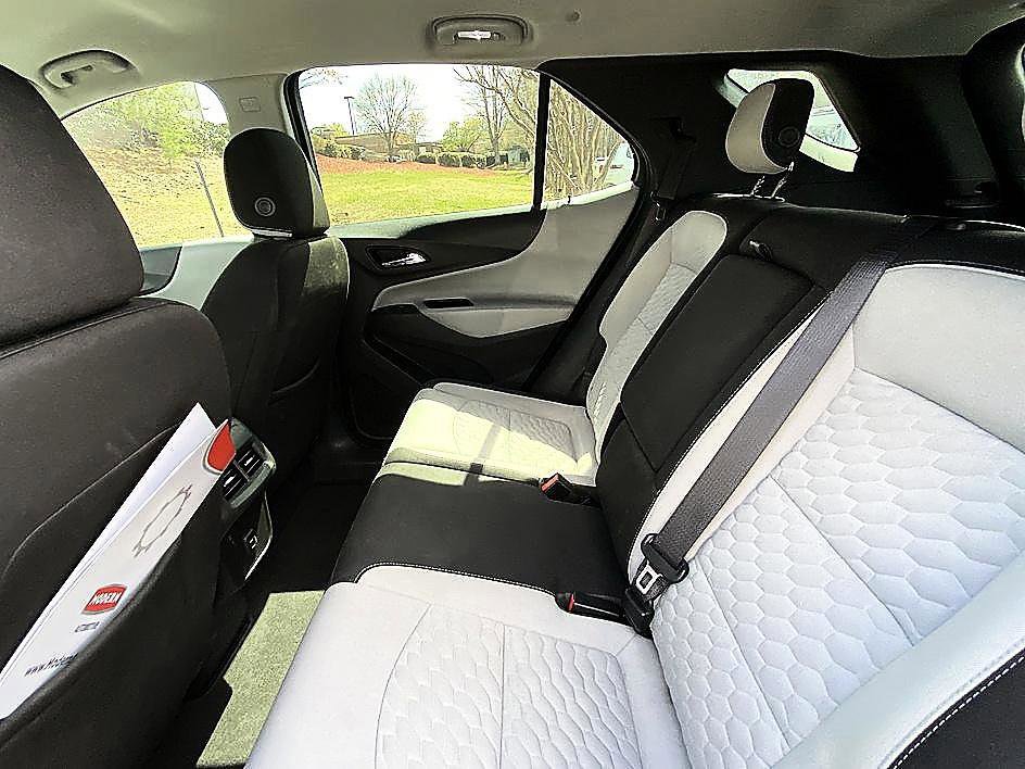 Used 2020 Chevrolet Equinox LS image 12