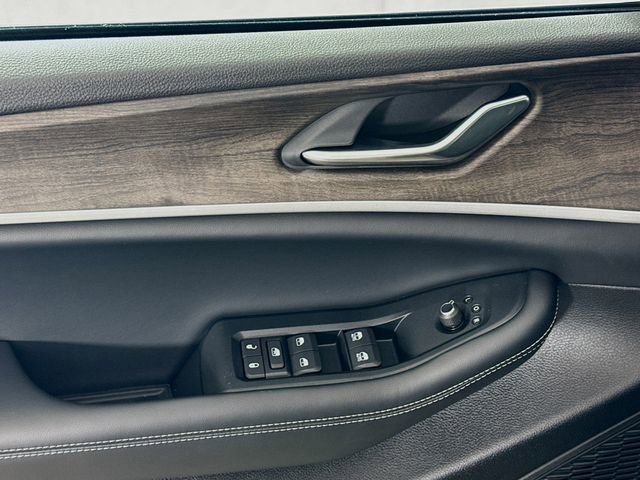 New 2026 Jeep Grand Cherokee L 4WD image 18