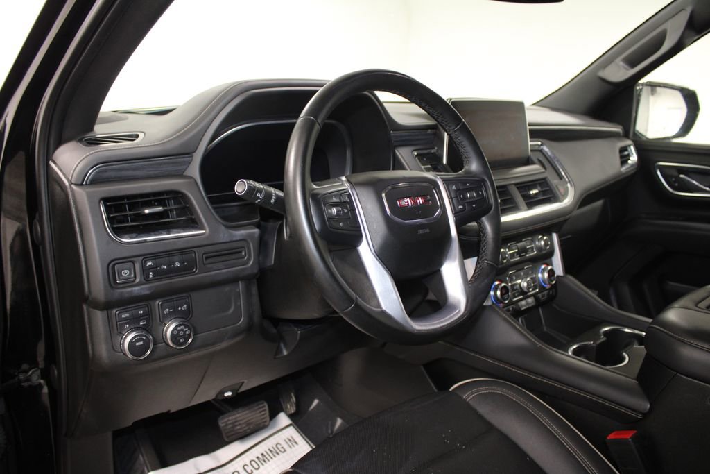 Used 2023 GMC Yukon XL SLT image 24