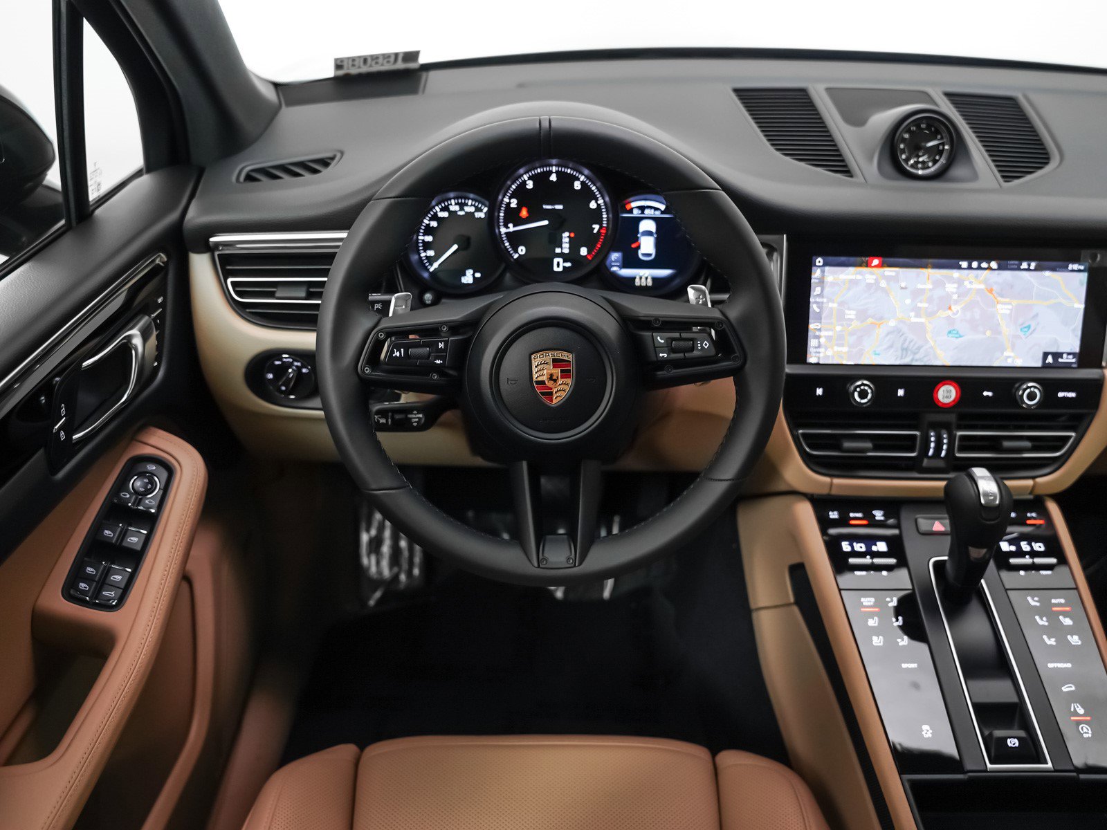 New 2026 Porsche Macan image 16