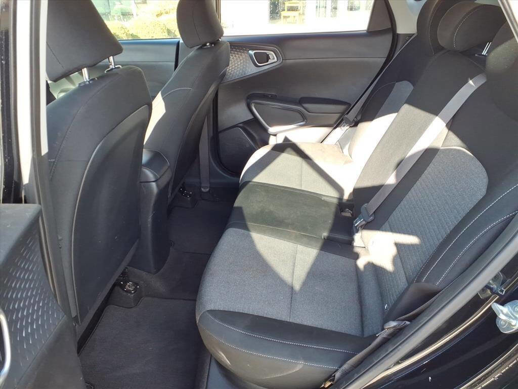 Used 2021 Kia Soul S image 23