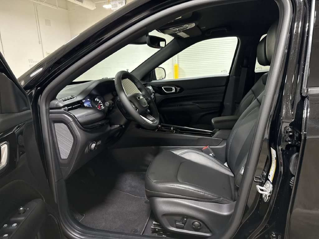 New 2026 Jeep Compass Limited AWD/4WD image 18