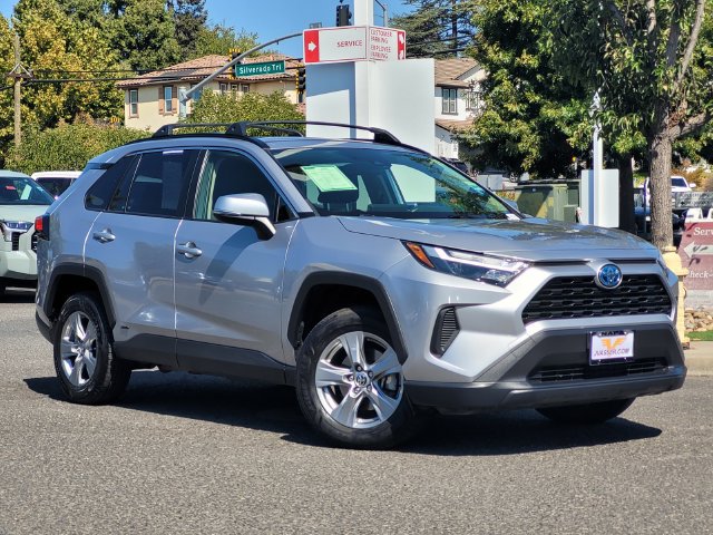 Certified 2023 Toyota RAV4 XLE w/ Convenience Package AWD/4WD image 2