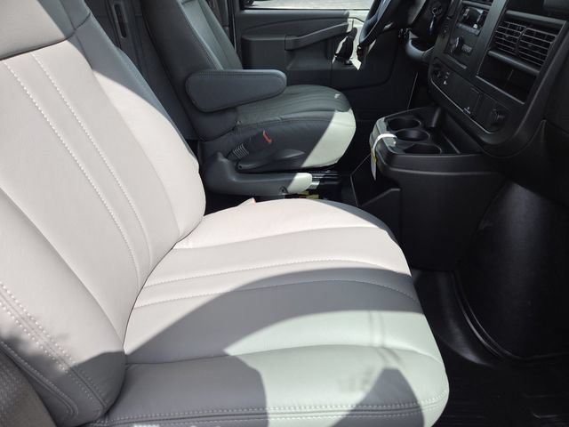 New 2026 Chevrolet Express 2500 w/ Driver Convenience Package RWD image 20