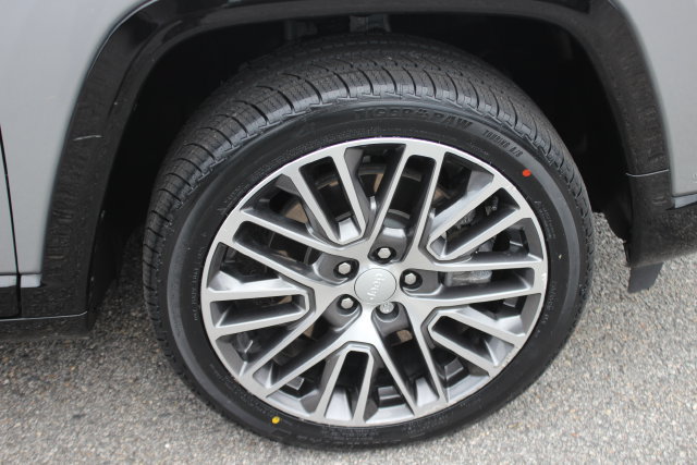 Used 2023 Jeep Compass Limited w/ Elite Group AWD/4WD image 41