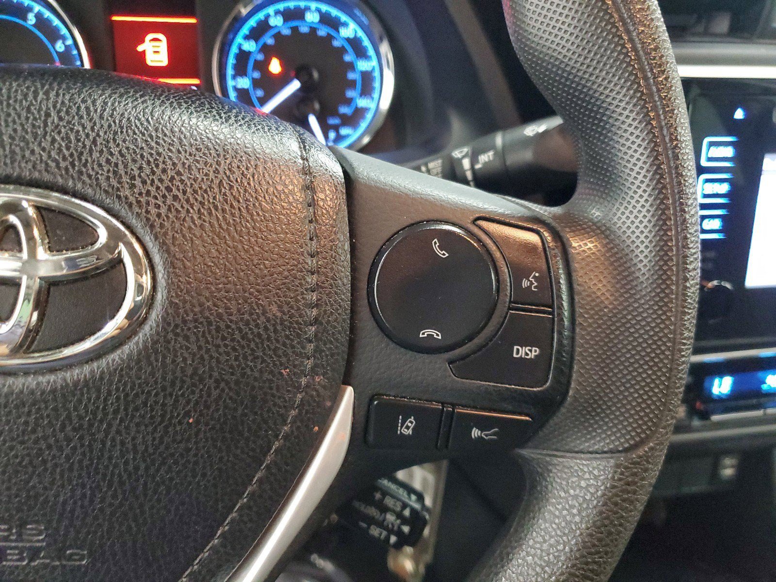 Used 2019 Toyota Corolla LE FWD image 25