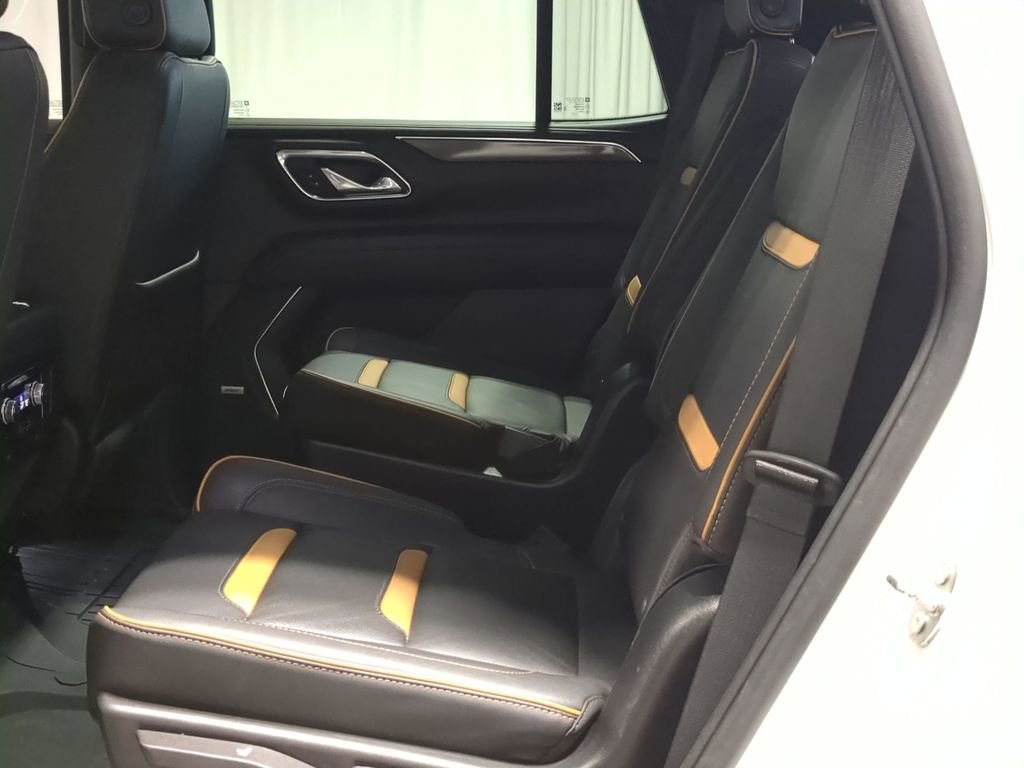 Used 2023 GMC Yukon AT4 w/ Technology Package image 33