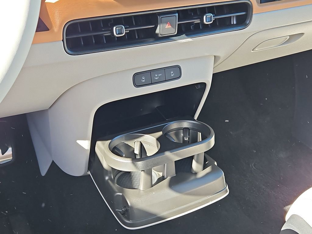 New 2025 Volkswagen ID. Buzz Pro S Plus AWD/4WD image 13