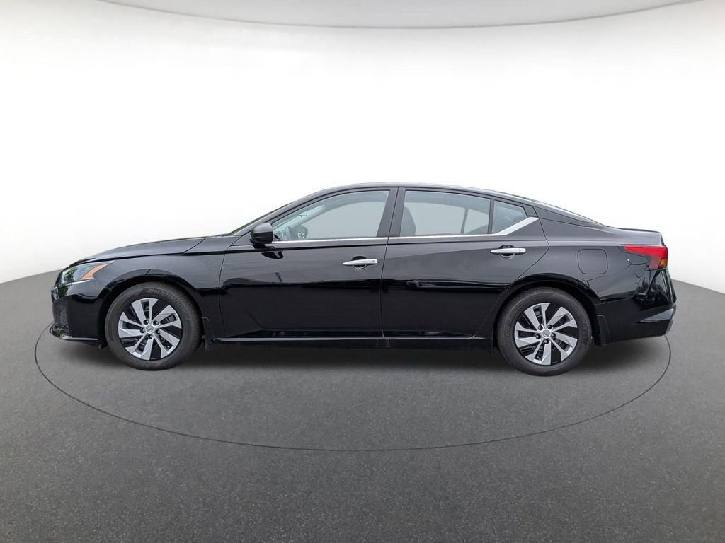 New 2025 Nissan Altima 2.5 S FWD image 9