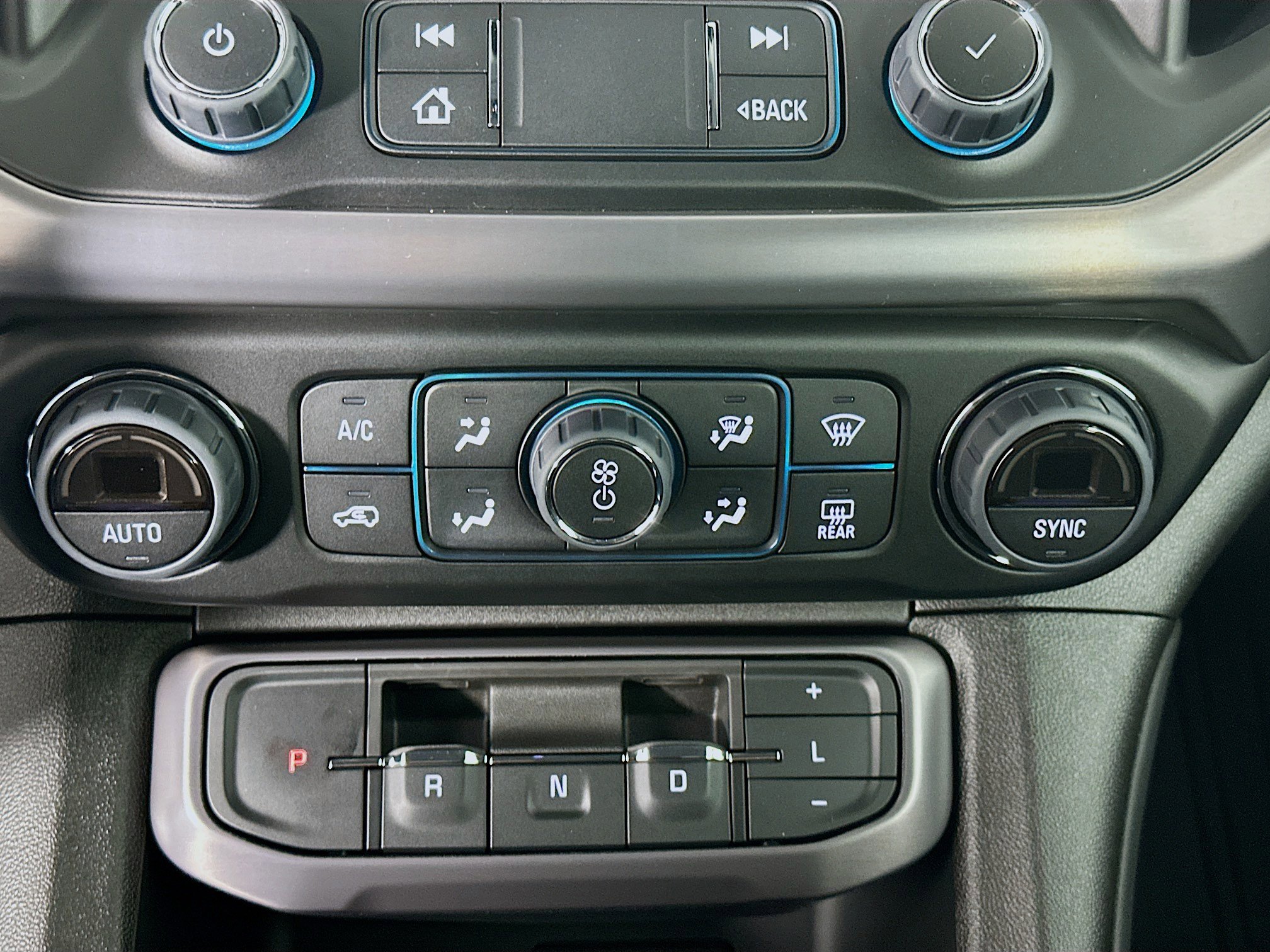 Used 2023 GMC Acadia AT4 w/ Trailering Package image 24